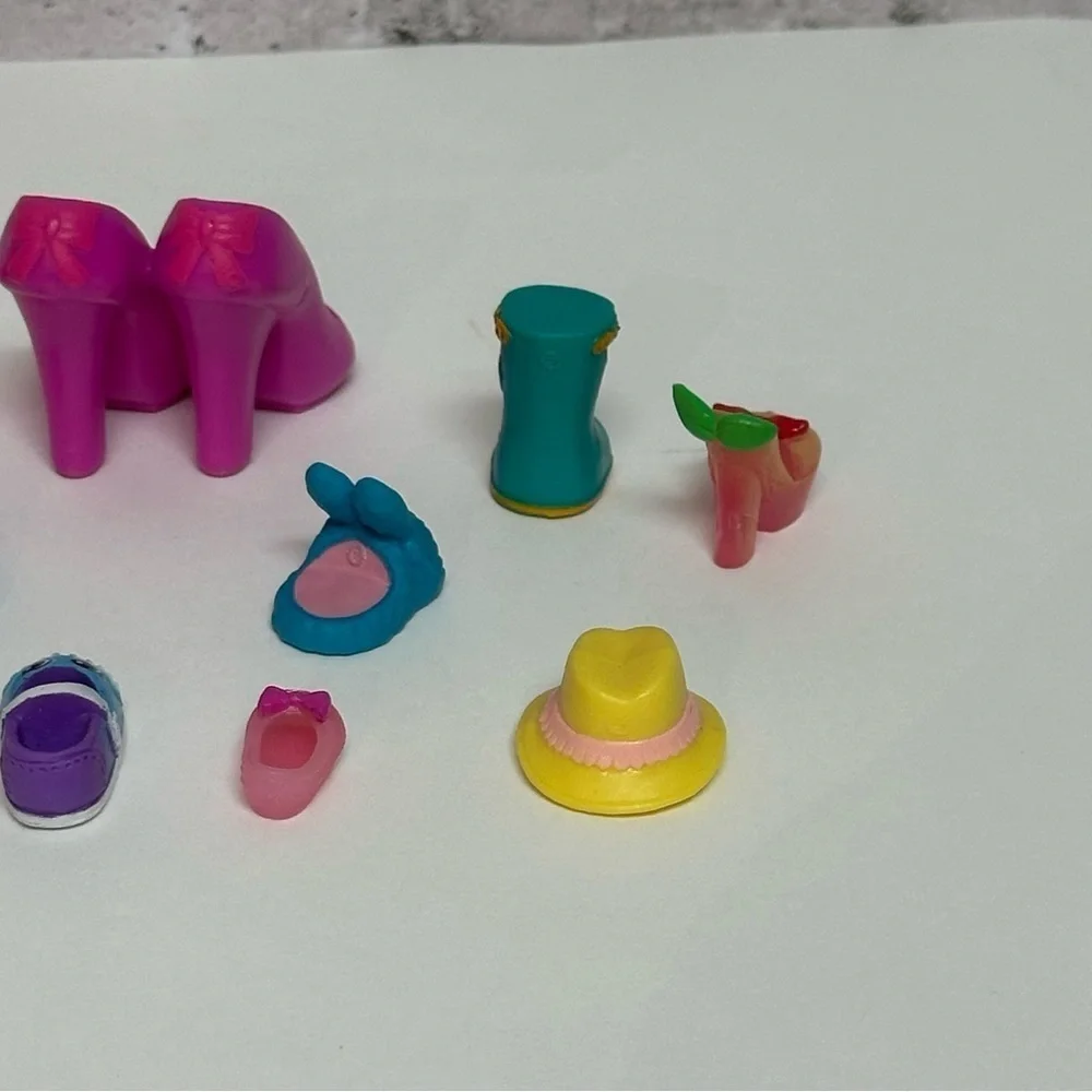 Shopkins Mini Toys 1/2-inch Lot of 8